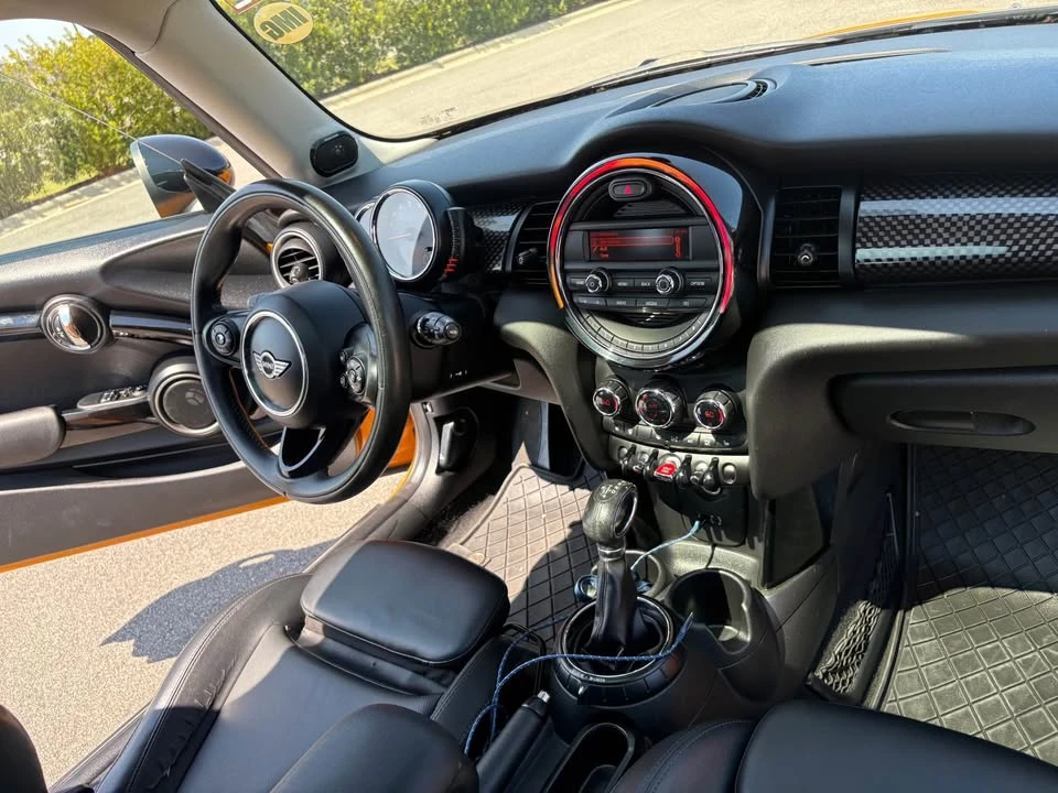2015 Mini Mini 3rd Gen - Image 3 of 6