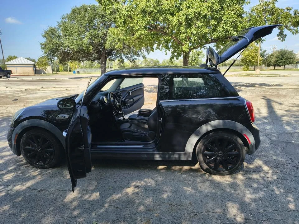 2015 Mini Mini 3rd Gen - Image 2 of 19
