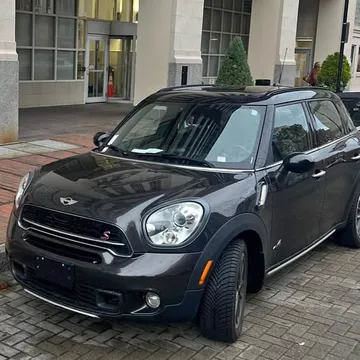 2015 MINI Cooper S Hatchback 4D