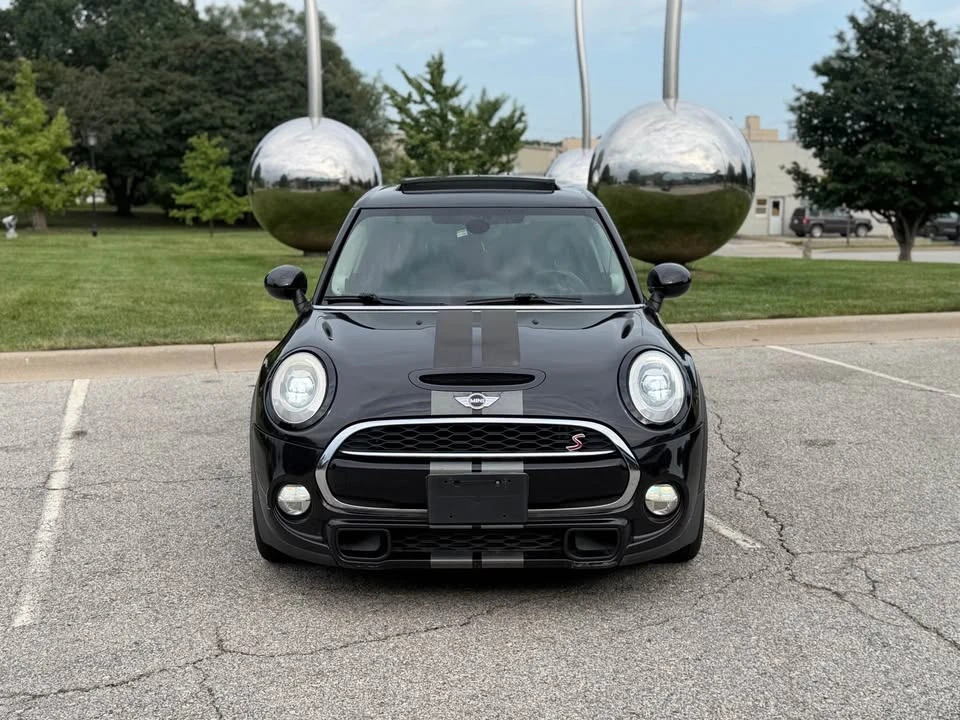 2015 Mini Mini 3rd Gen - Image 2 of 20
