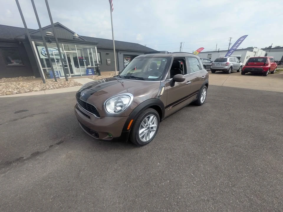 2015 Mini Mini 3rd Gen - Image 2 of 13