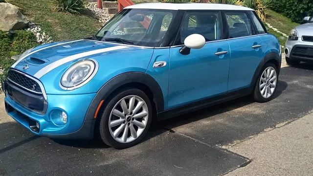 2015 MINI Cooper S Hatchback 4D