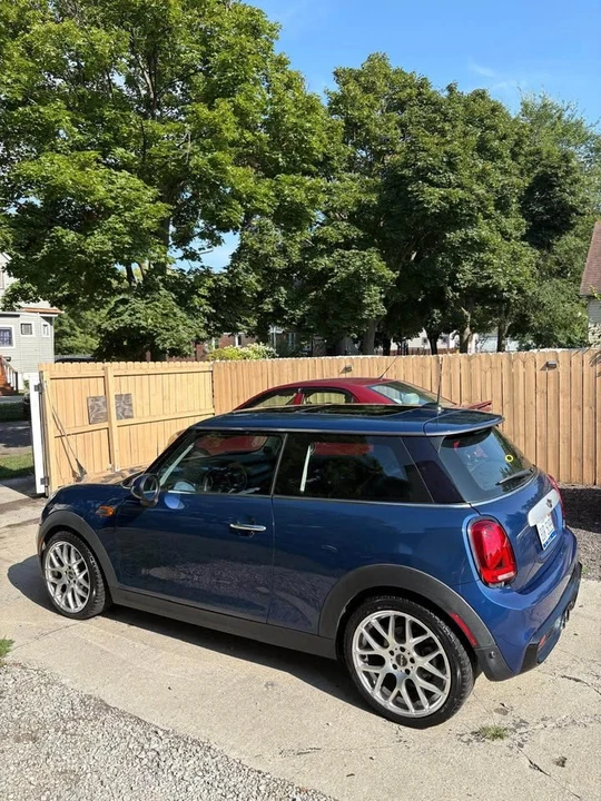 2015 Mini Mini 3rd Gen - Image 2 of 8