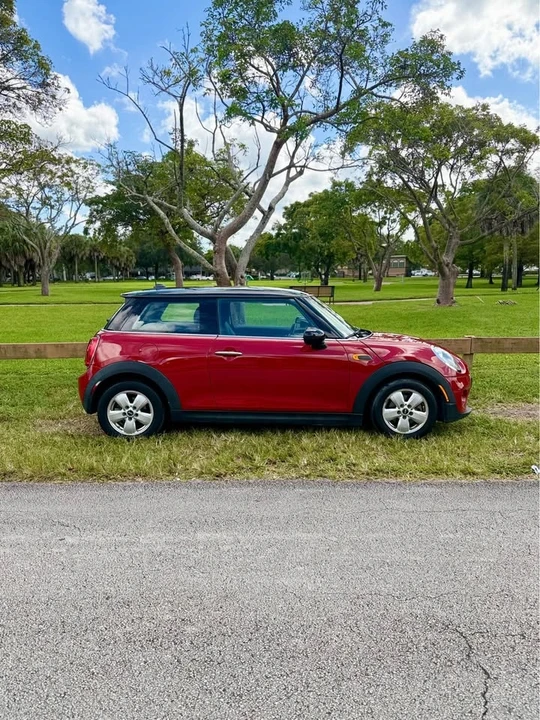 2015 Mini Mini 3rd Gen - Image 5 of 9