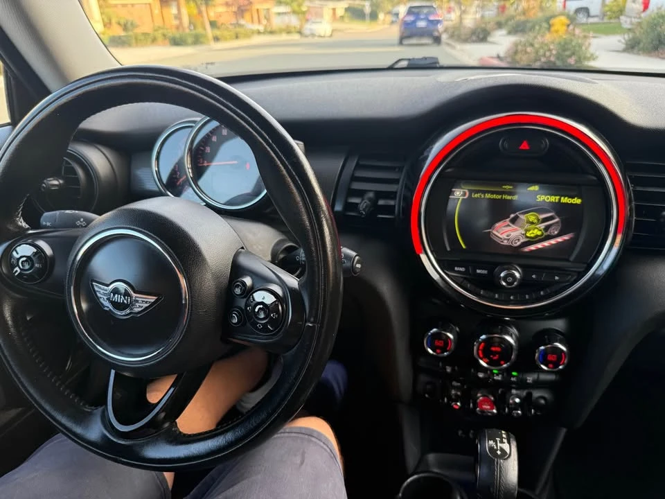 2015 Mini Mini 3rd Gen - Image 7 of 10