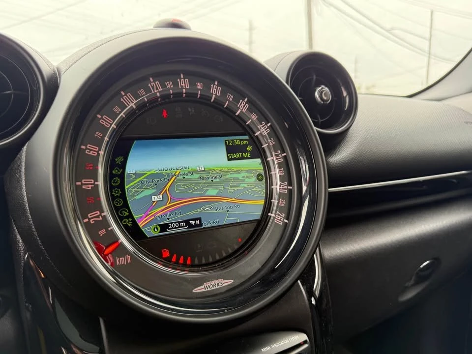 2015 Mini Modern Mini - Image 12 of 18
