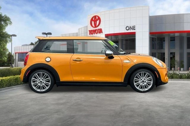 2015 Mini Mini 3rd Gen - Image 3 of 20