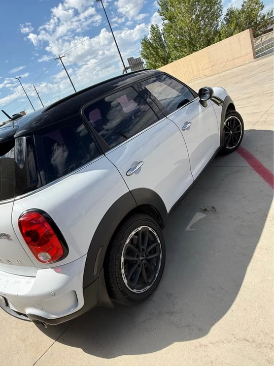 2015 Mini Countryman 1st Gen - Image 5 of 11