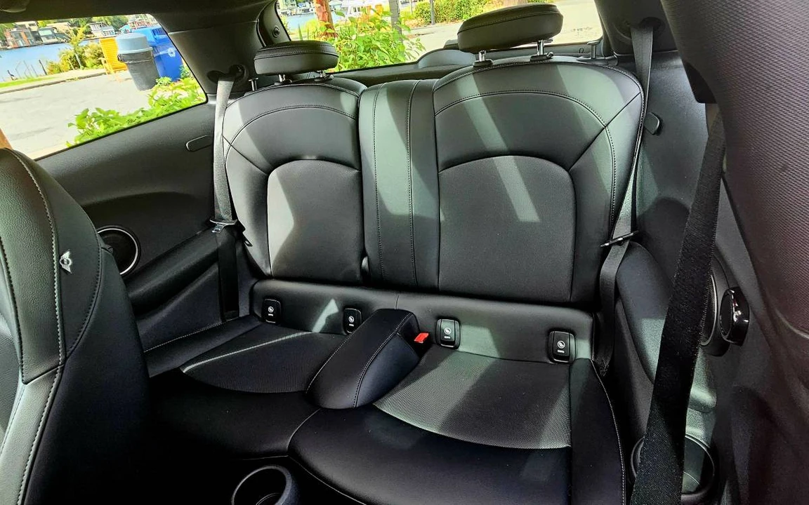 2015 Mini Mini 3rd Gen - Image 9 of 16