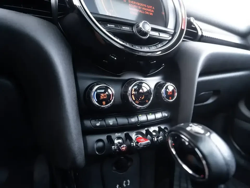 2015 Mini Mini 3rd Gen - Image 9 of 18