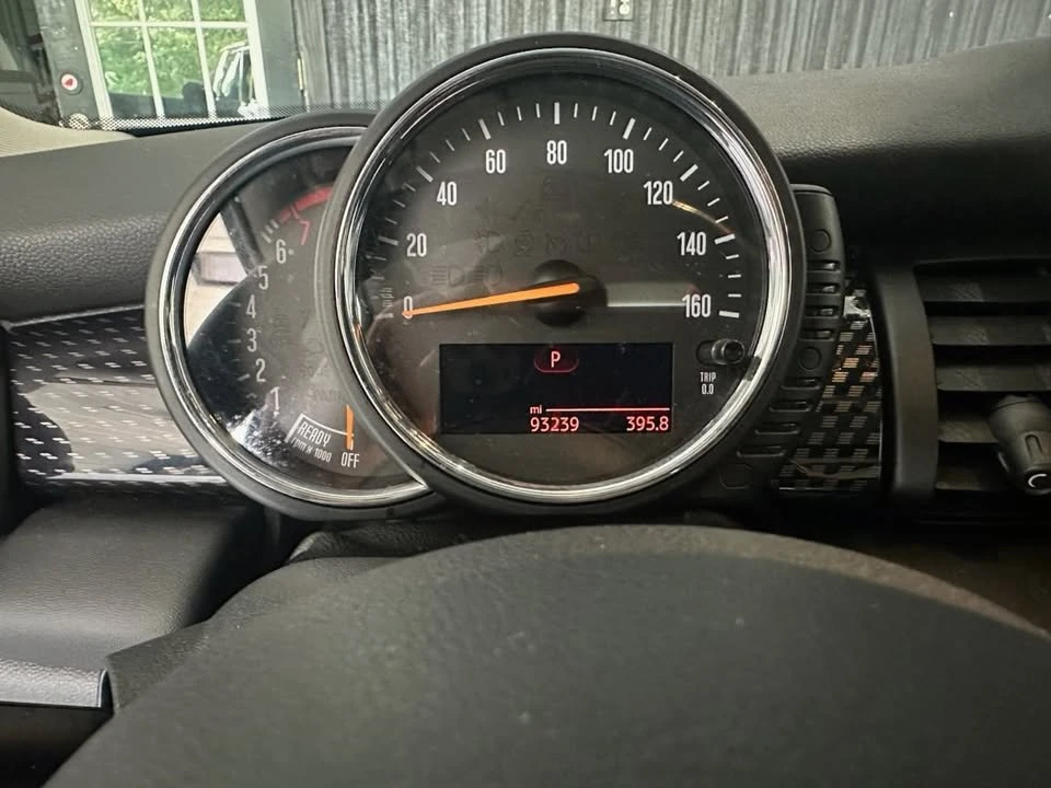 2015 Mini Mini 3rd Gen - Image 9 of 9