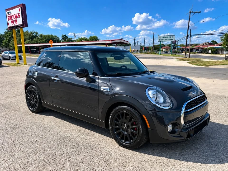 2015 Mini Mini 3rd Gen - Image 3 of 12