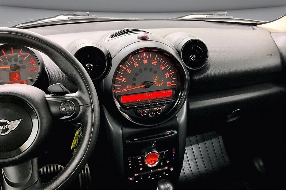 2015 Mini Paceman - Image 9 of 20