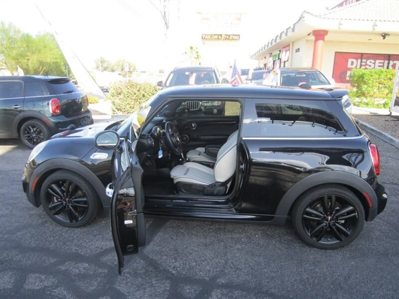 2015 Mini Mini 3rd Gen - Image 9 of 20