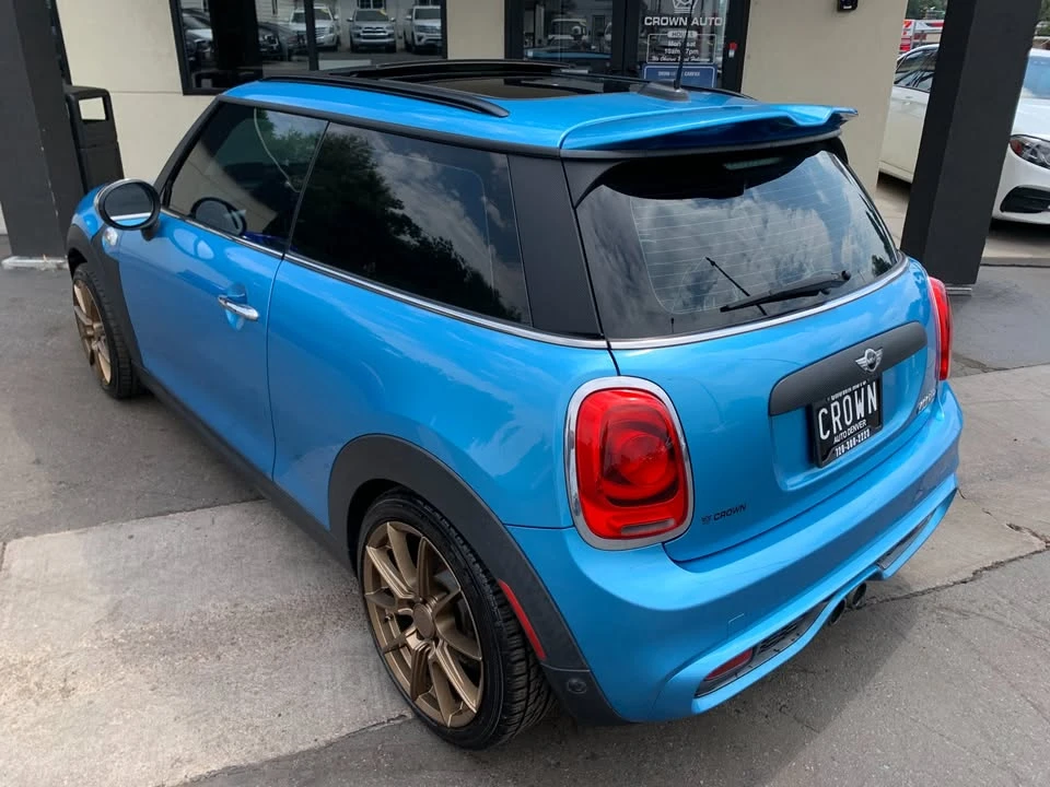 2015 Mini Mini 3rd Gen - Image 2 of 5
