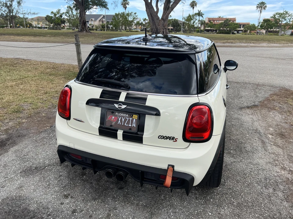 2015 Mini Mini Cooper S 3rd Gen - Image 24 of 31