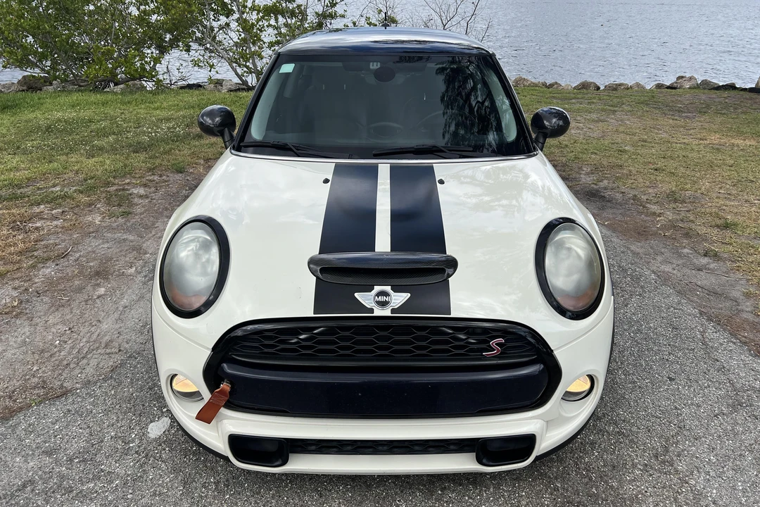 2015 Mini Mini Cooper S 3rd Gen - Image 2 of 31
