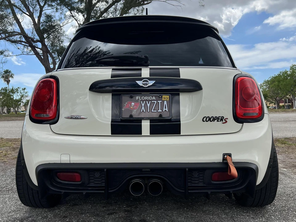 2015 Mini Mini Cooper S 3rd Gen - Image 5 of 31