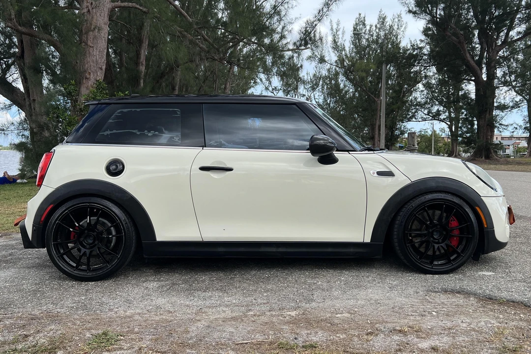 2015 Mini Mini Cooper S 3rd Gen - Image 3 of 31