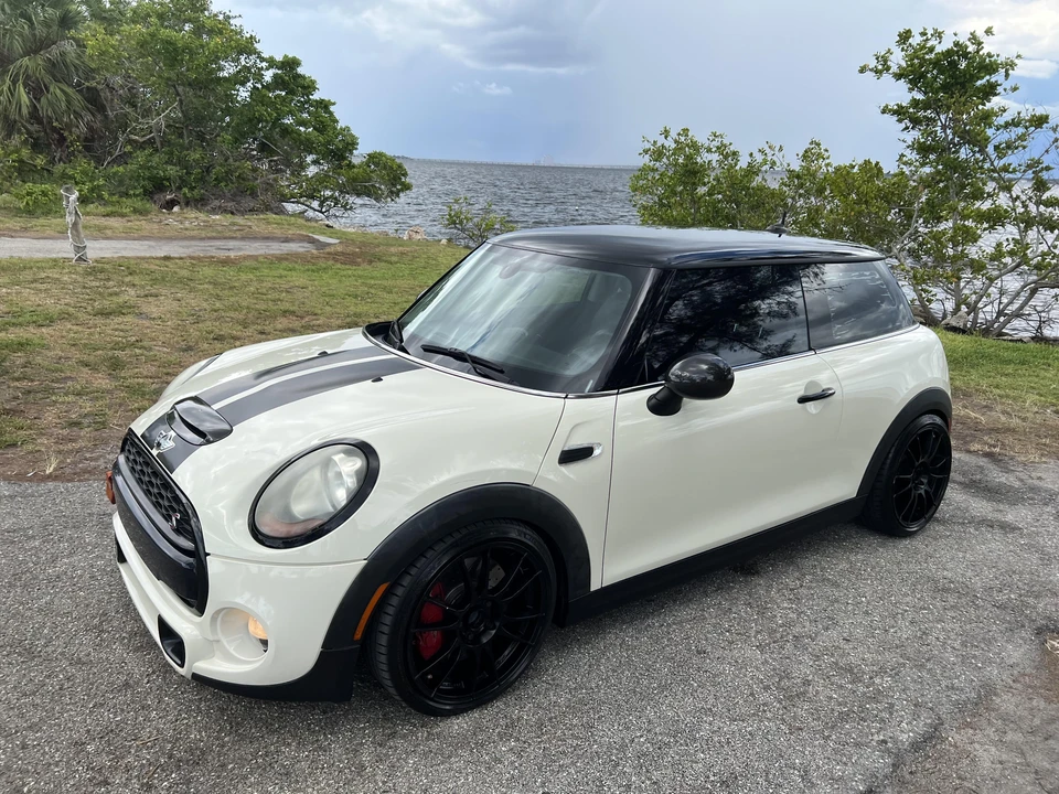 2015 Mini Mini Cooper S 3rd Gen - Image 14 of 31