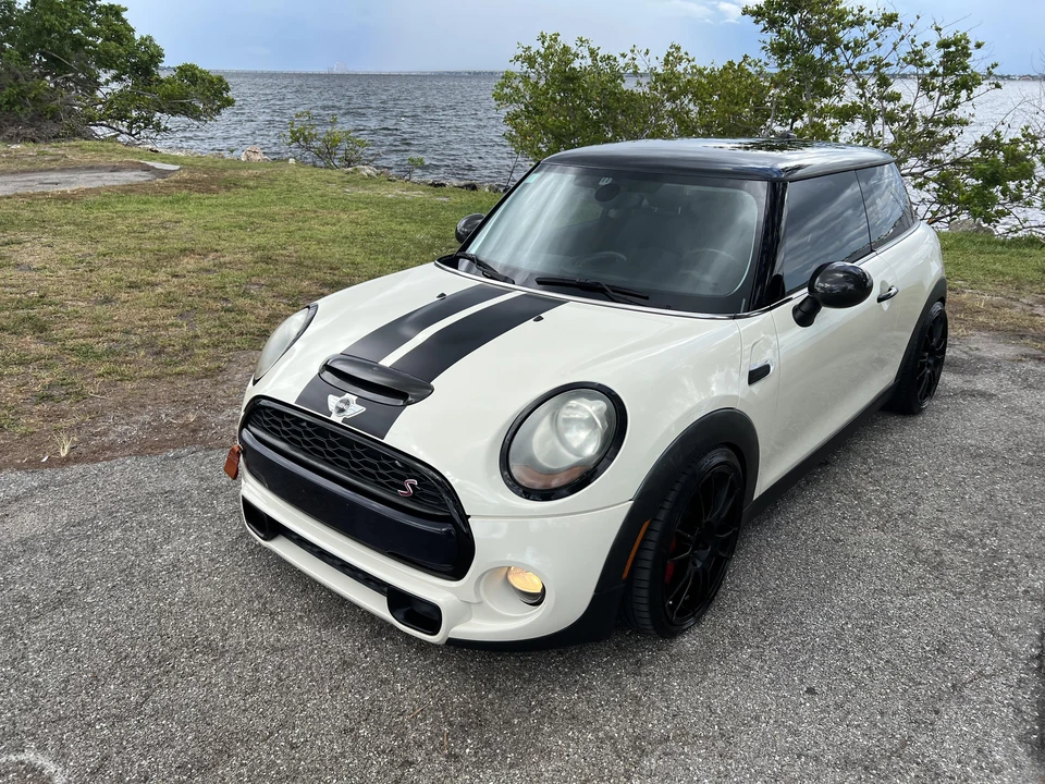 2015 Mini Mini Cooper S 3rd Gen - Image 11 of 31
