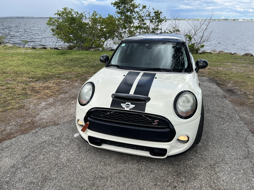 2015 Mini Mini Cooper S 3rd Gen - Image 8 of 31