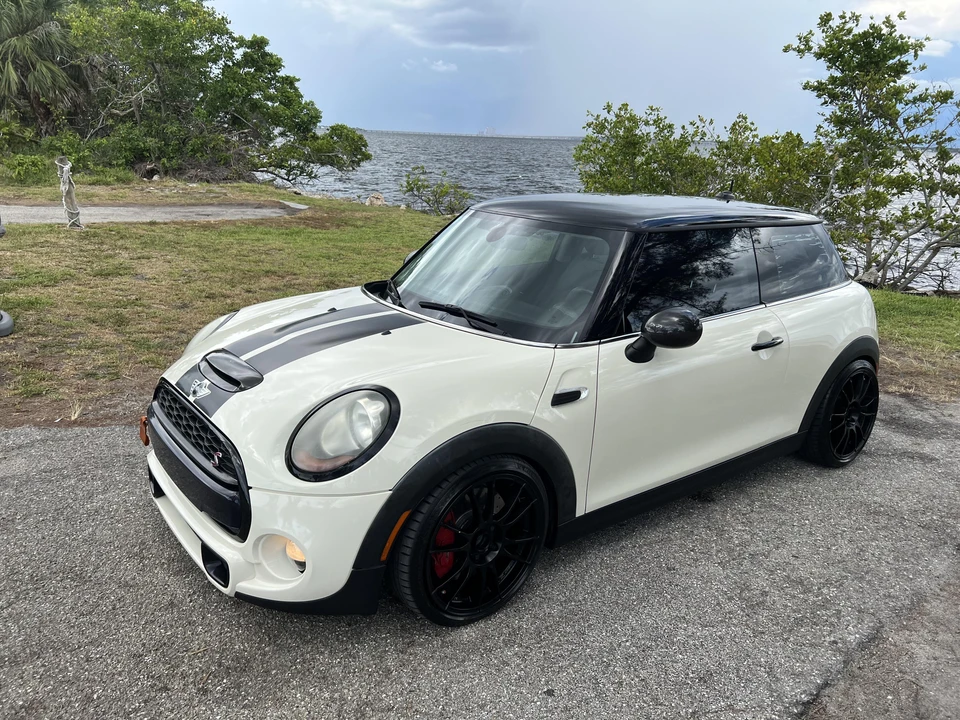 2015 Mini Mini Cooper S 3rd Gen - Image 13 of 31