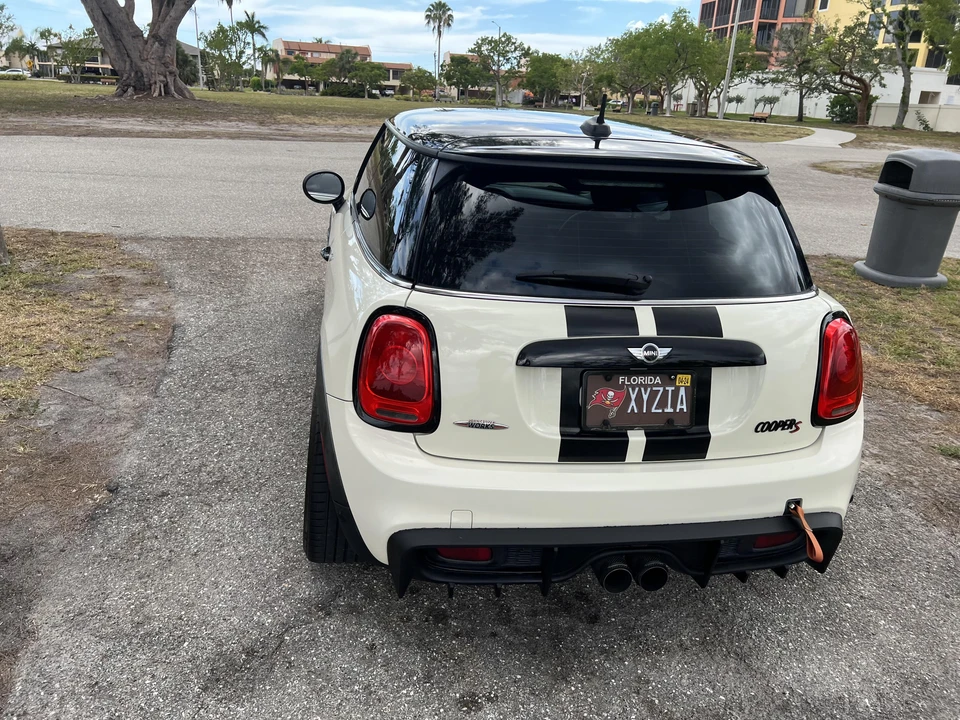 2015 Mini Mini Cooper S 3rd Gen - Image 22 of 31