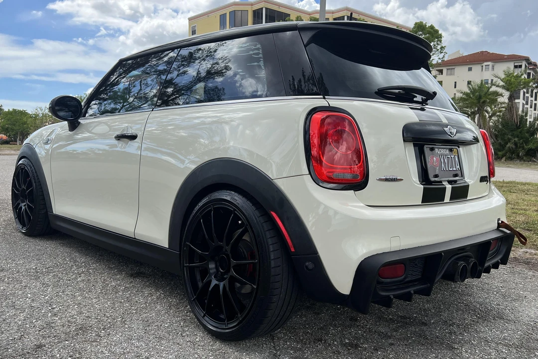 2015 Mini Mini Cooper S 3rd Gen - Image 4 of 31