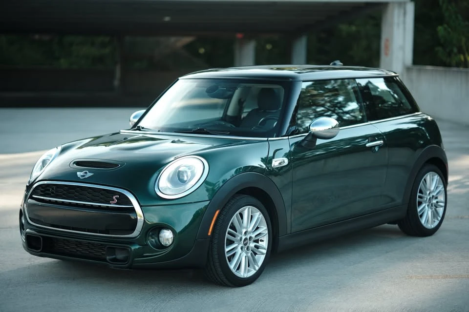 2015 Mini Mini 3rd Gen - Image 2 of 20