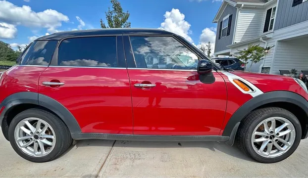 2015 MINI Countryman Classic Cooper Hatchback 4D
