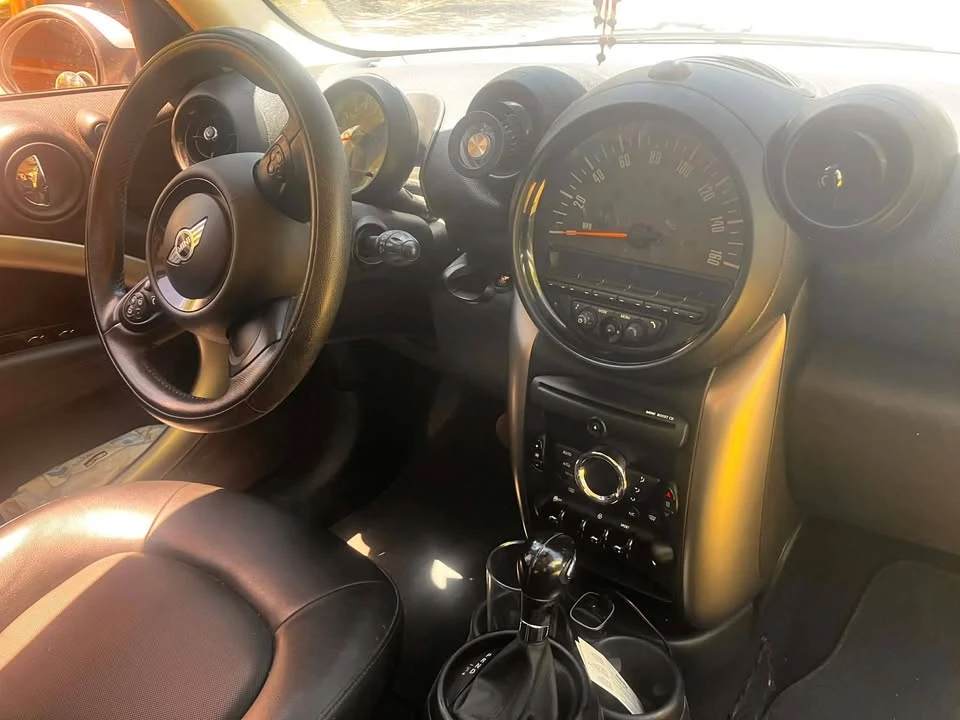 2015 Mini Countryman 1st Gen - Image 9 of 11