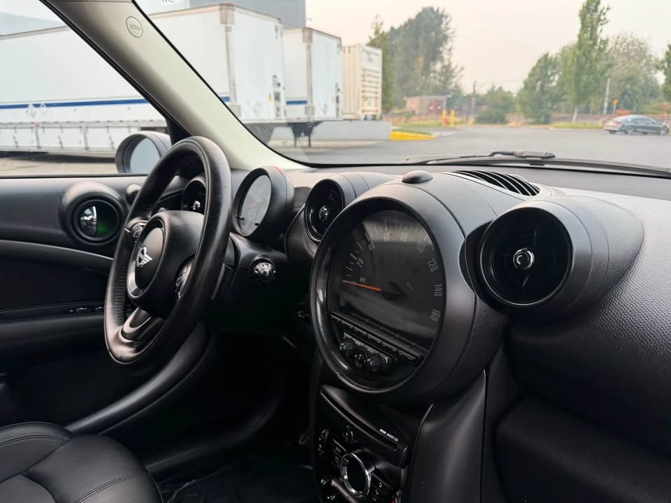 2015 Mini Countryman 1st Gen - Image 16 of 20