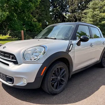 2015 MINI Countryman Classic Cooper S Hatchback 4D