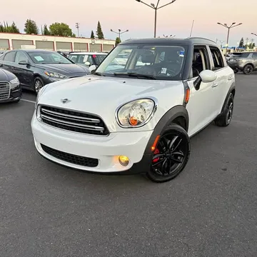 2015 MINI Countryman Cooper Hatchback 4D