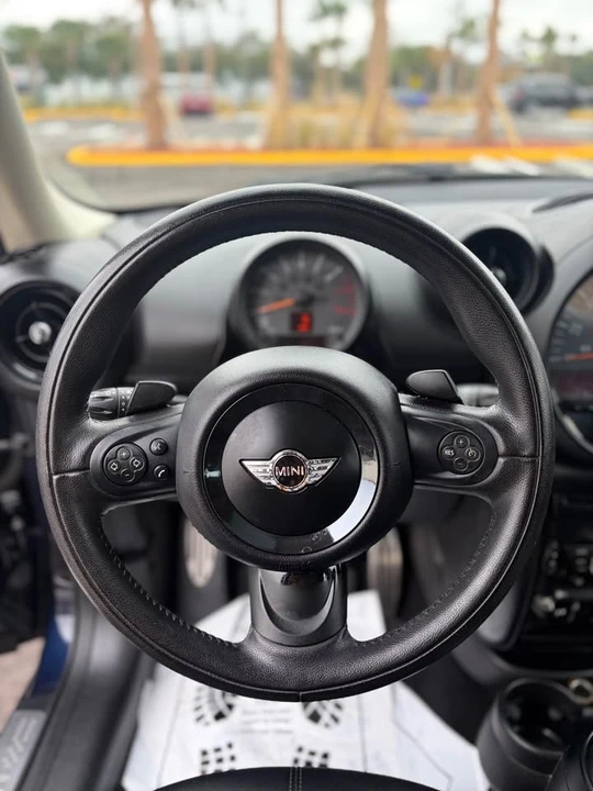 2015 Mini Countryman 1st Gen - Image 12 of 17