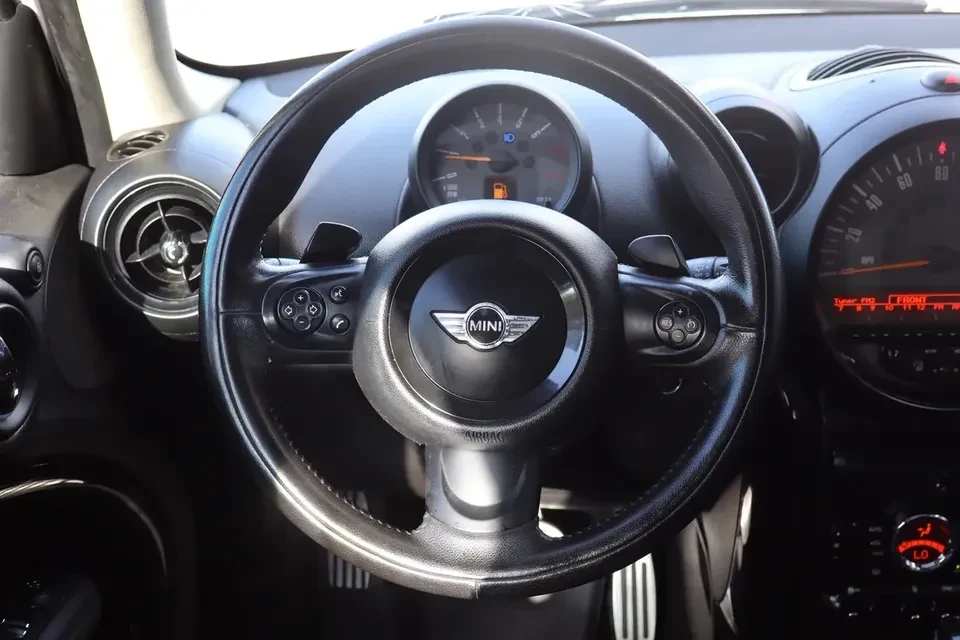 2015 Mini Countryman 1st Gen - Image 14 of 20