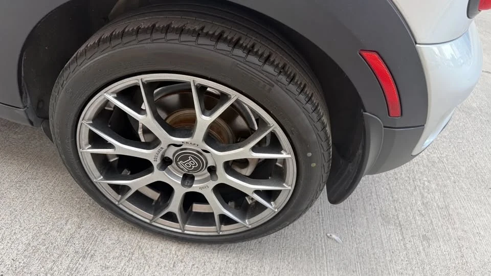 2015 Mini Countryman 1st Gen - Image 16 of 19