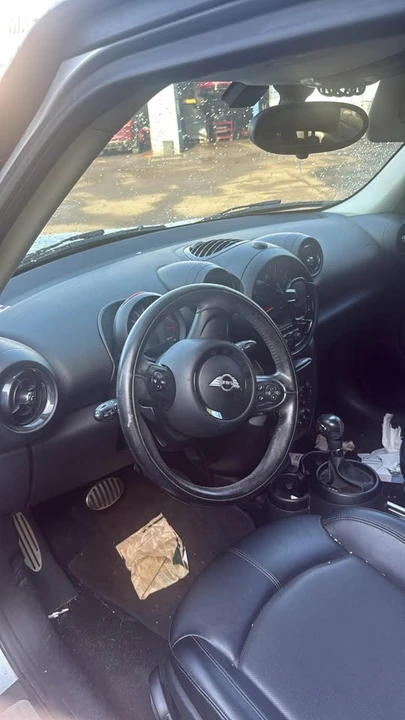 2015 Mini Countryman 1st Gen - Image 3 of 6