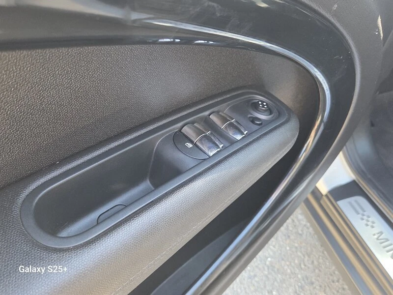 2015 Mini Countryman 1st Gen - Image 13 of 20