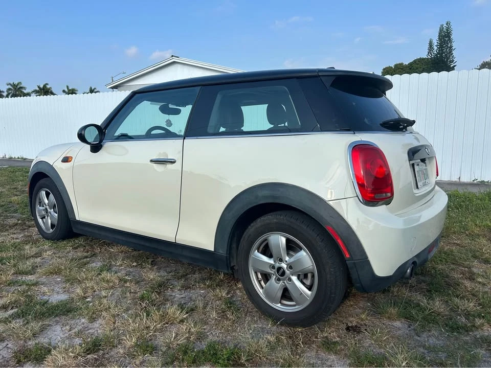 2015 Mini Mini 3rd Gen - Image 2 of 7