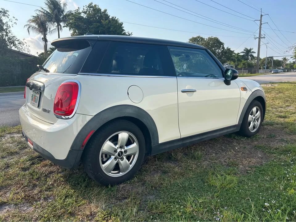 2015 Mini Mini 3rd Gen - Image 4 of 7