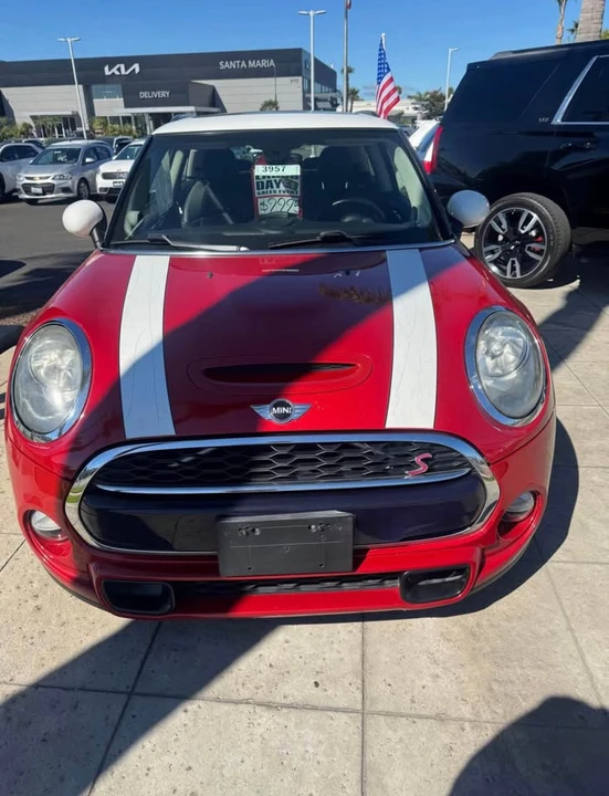 2015 Mini Mini 3rd Gen - Image 2 of 5