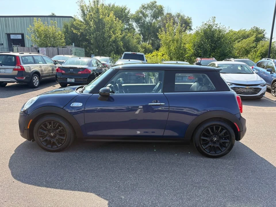2015 Mini Mini 3rd Gen - Image 2 of 14