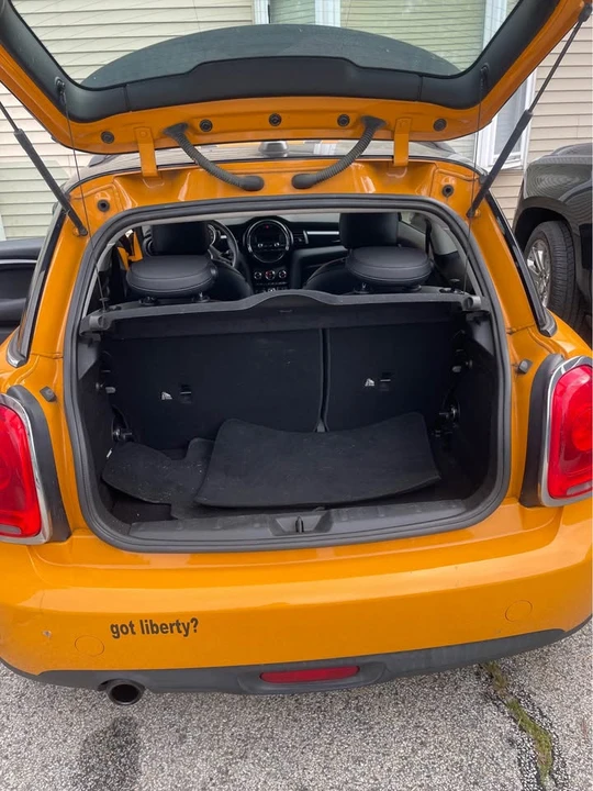 2015 Mini Mini 3rd Gen - Image 2 of 5