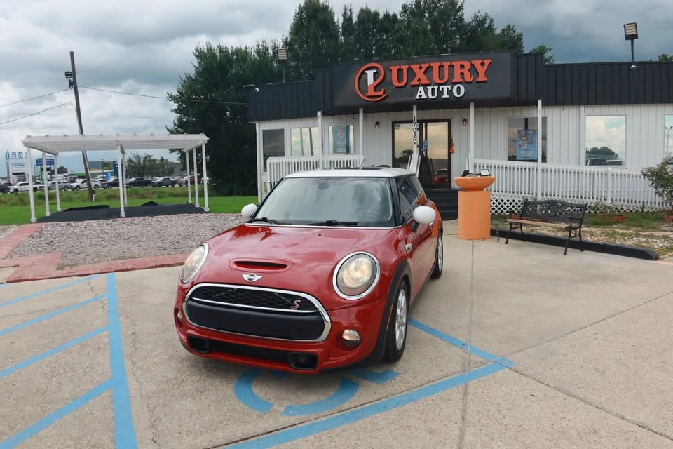 2015 Mini Mini 3rd Gen - Image 2 of 20