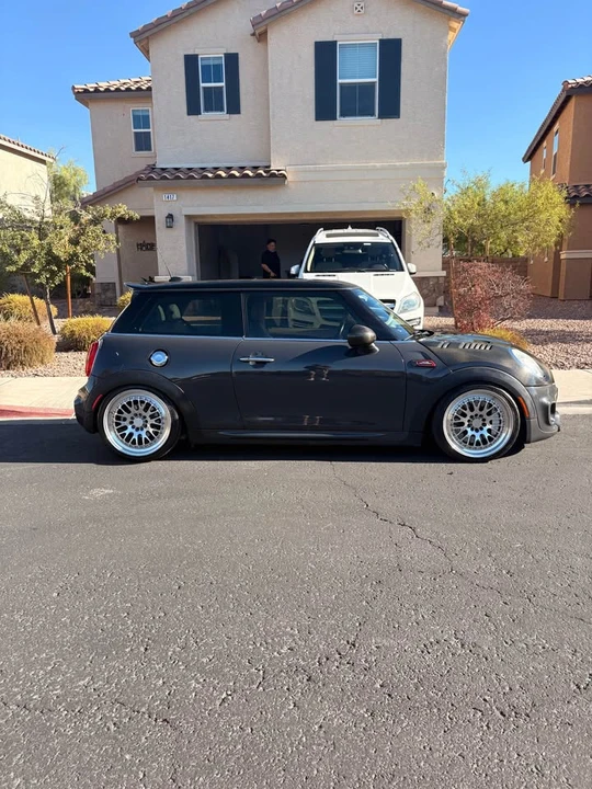 2015 Mini Mini 3rd Gen - Image 4 of 17