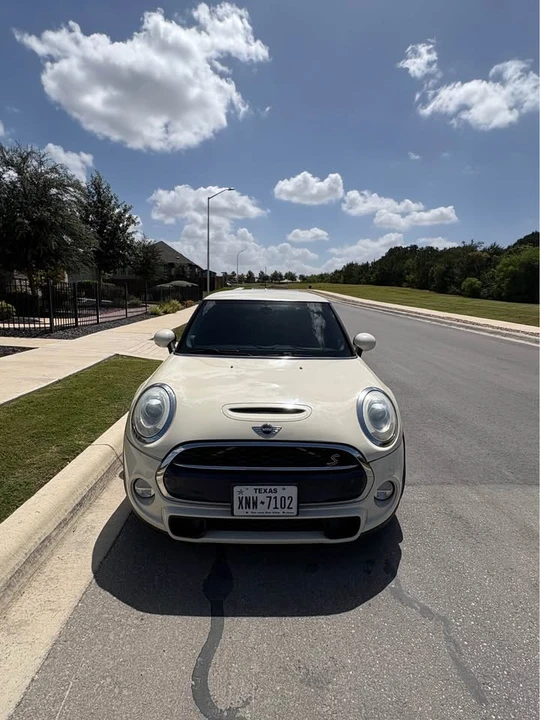 2015 Mini Mini 3rd Gen - Image 2 of 7