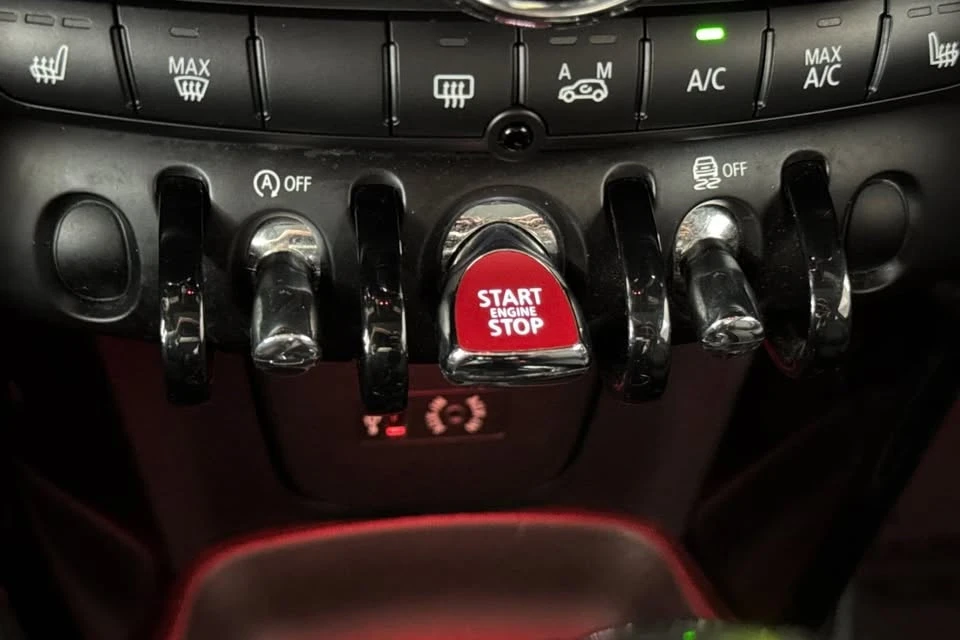 2015 Mini Mini 3rd Gen - Image 12 of 15