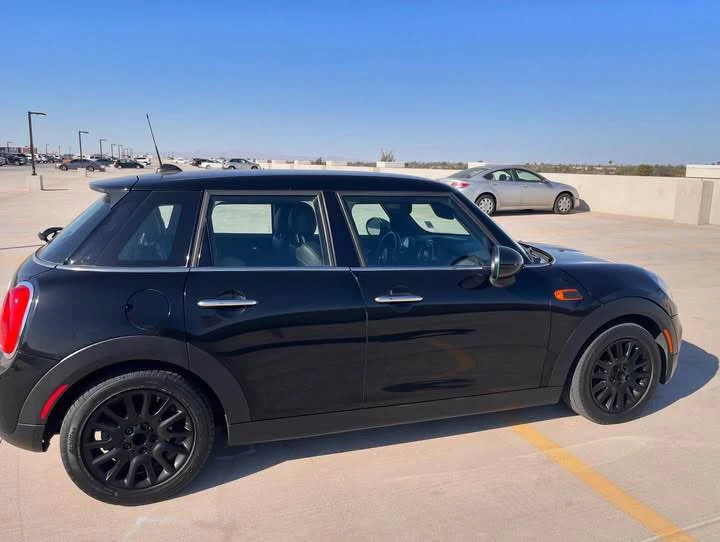 2015 Mini Mini 3rd Gen - Image 2 of 11